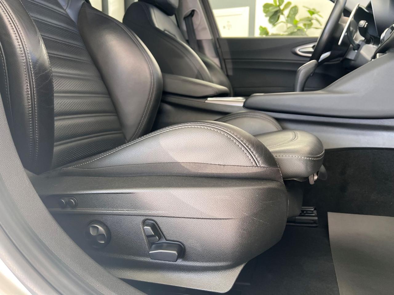 ALFA ROMEO Giulia 2020 2.2 Veloce Q4 210 cv auto - STORICO TAGLIANDI