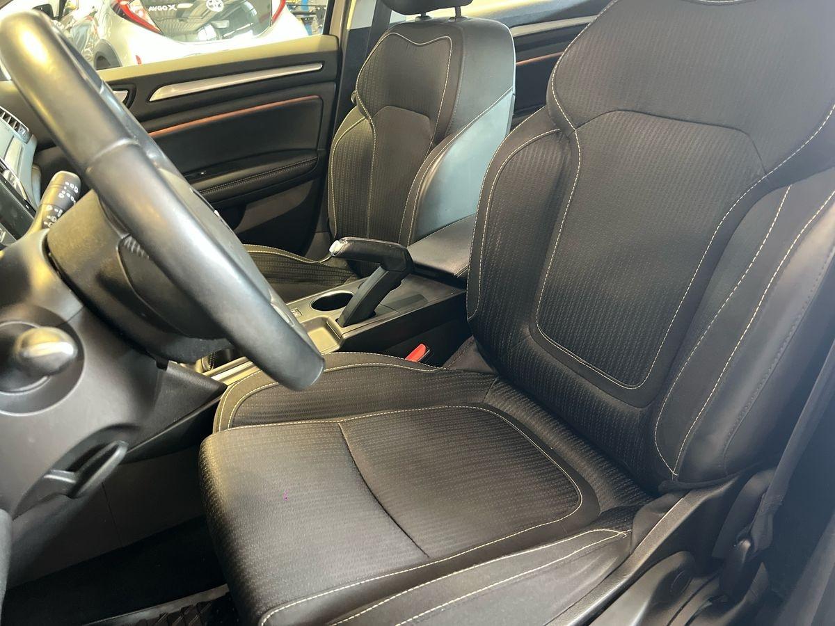 RENAULT Megane IV 2016 Sporter - Megane Sporter 1.5 blue dci Duel2 115cv my19