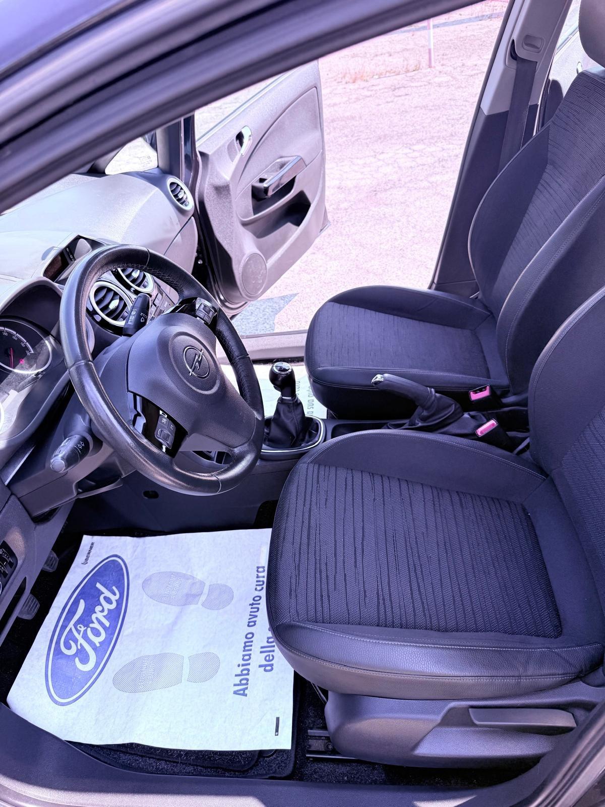 Opel Corsa 1.2 85CV 5 porte GPL-TECH Edition