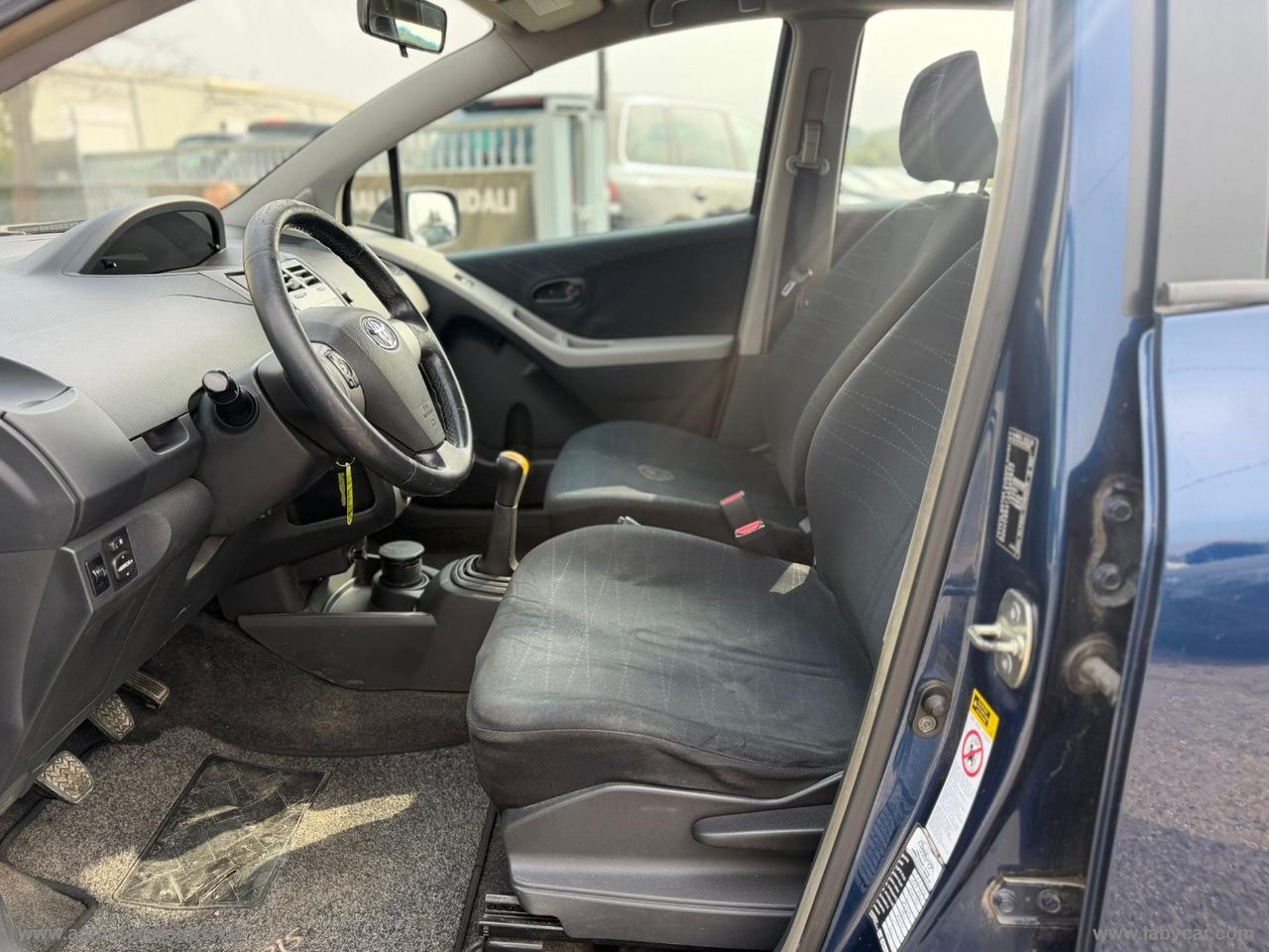 TOYOTA Yaris 1.4 D-4D 5p. Sol