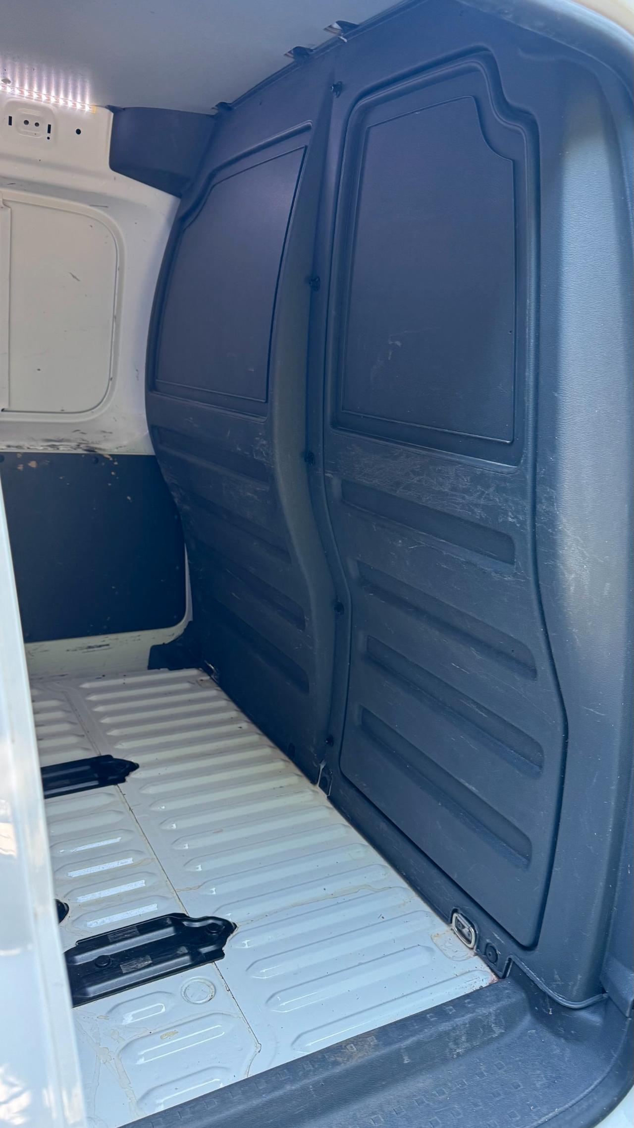 VOLKSWAGEN Caddy maxi 2.0 ecofuel van