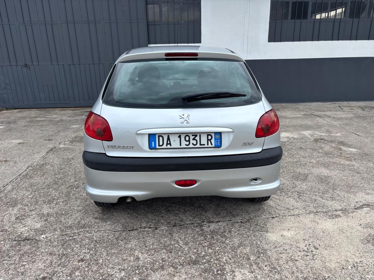 Peugeot 206 1.4 benzina. Neopatentati. Garanzia