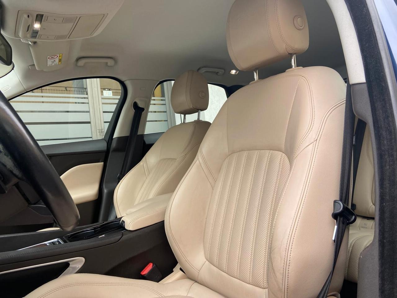 Jaguar F-Pace 2.0 D 180 CV AWD aut. Prestige