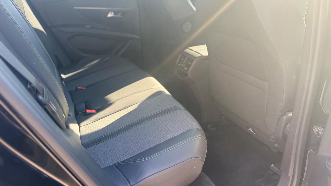 Peugeot 3008 BlueHDi 130 S&S EAT8 Allure Pack