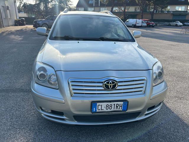 TOYOTA Avensis 2.0 D-4D 16V SW senza nessun lavoro da fare