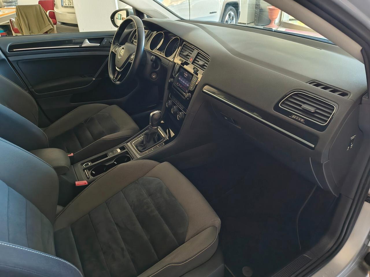 VOLKSWAGEN GOLF 1.6 TDI DSG 5P HIGHLINE