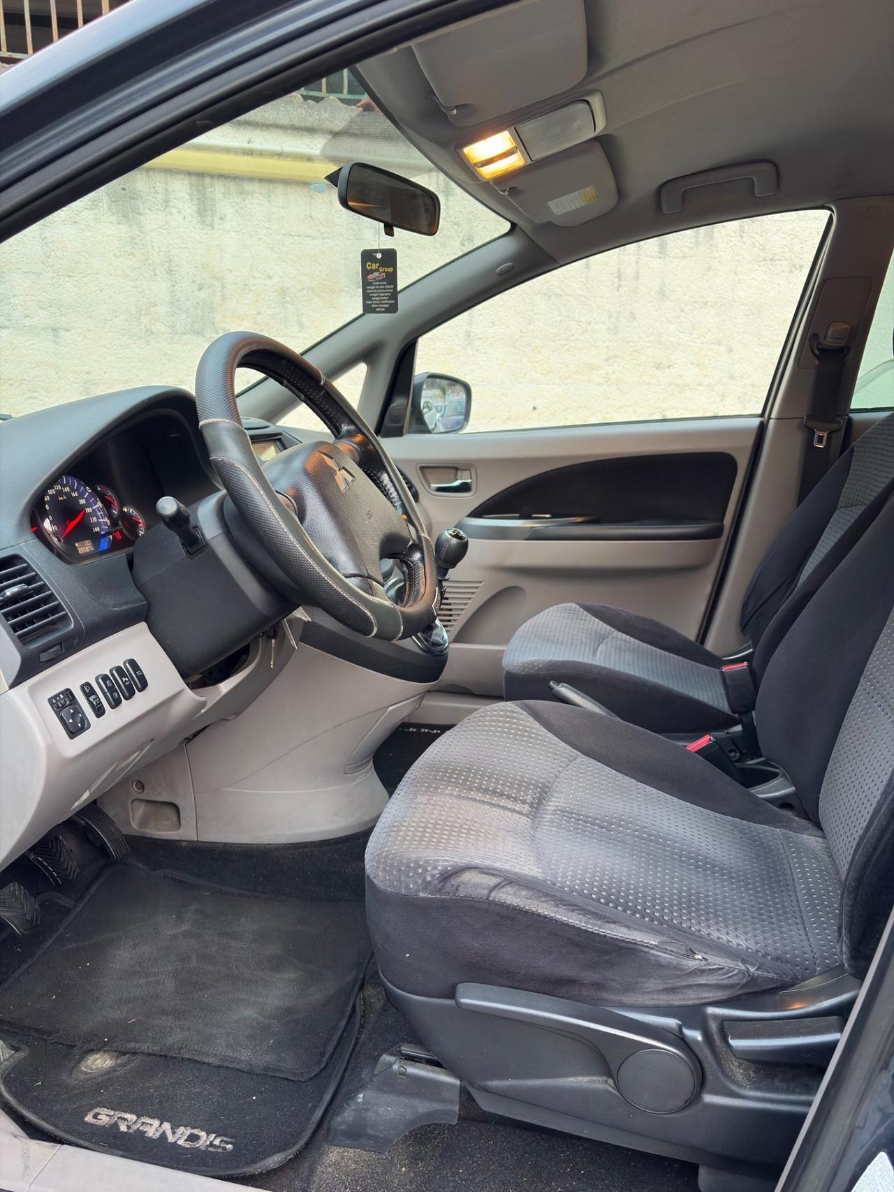 Mitsubishi Grandis 2.0 DI-D 7 posti