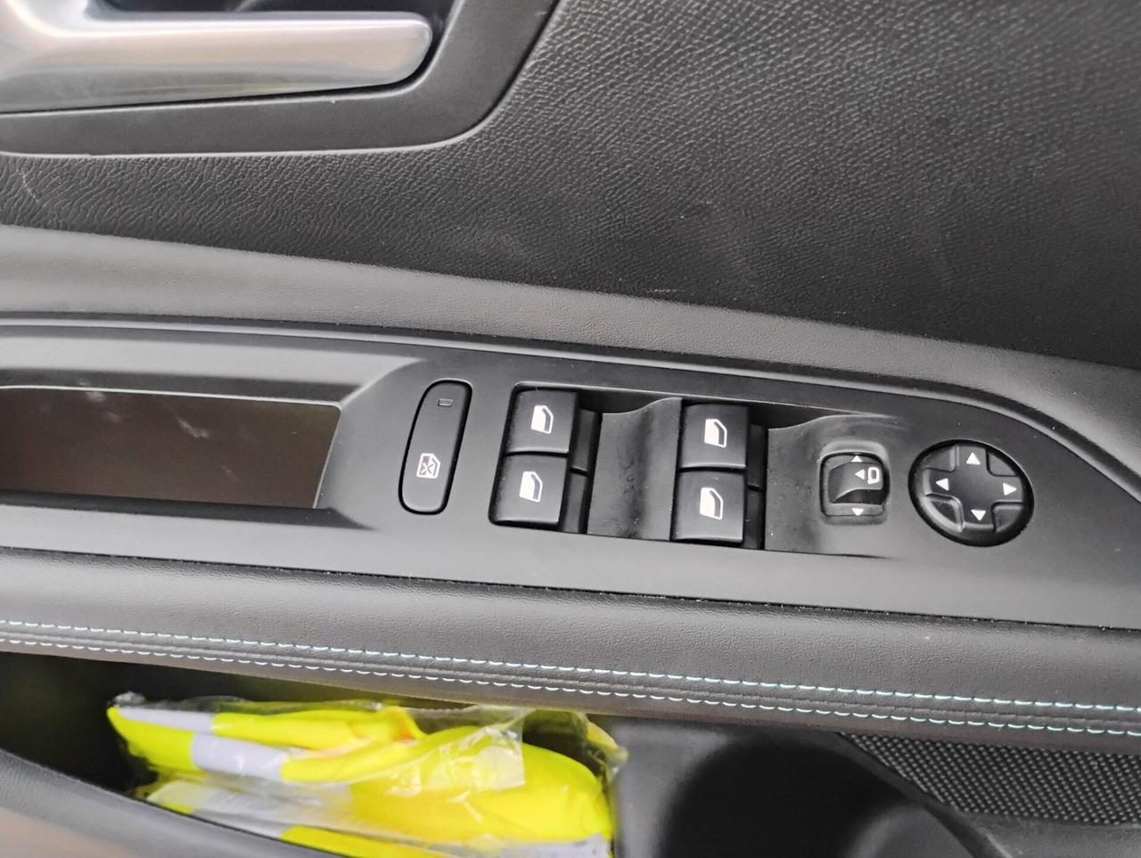 Peugeot 3008 BlueHDi 130 S&S EAT8 Allure