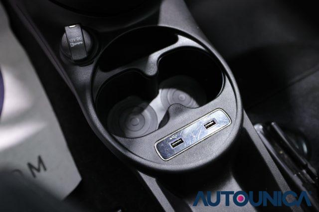FIAT 500 1.0 HYBRID DOLCEVITA TETTO PANORAMA NEOPATENTATI