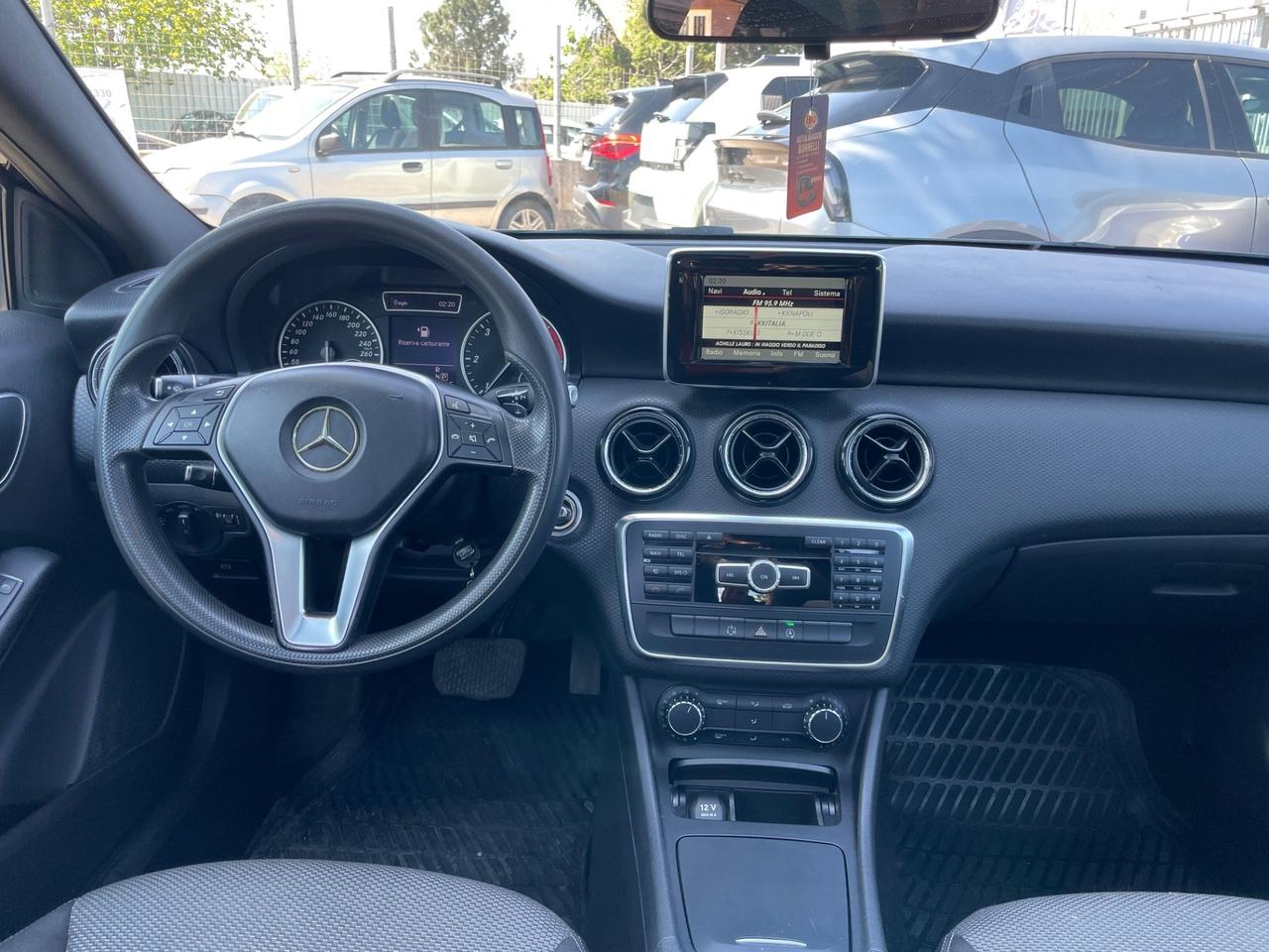 Mercedes-benz A 180 d Automatic a*f*f*a*r*e
