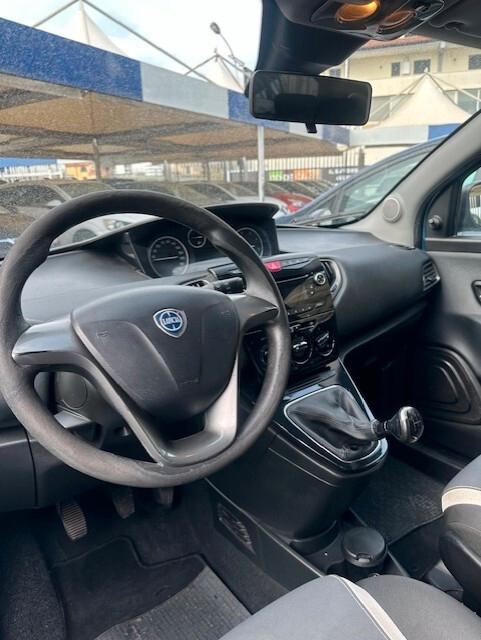 LANCIA YPSILON 1,3 MJ 95CV