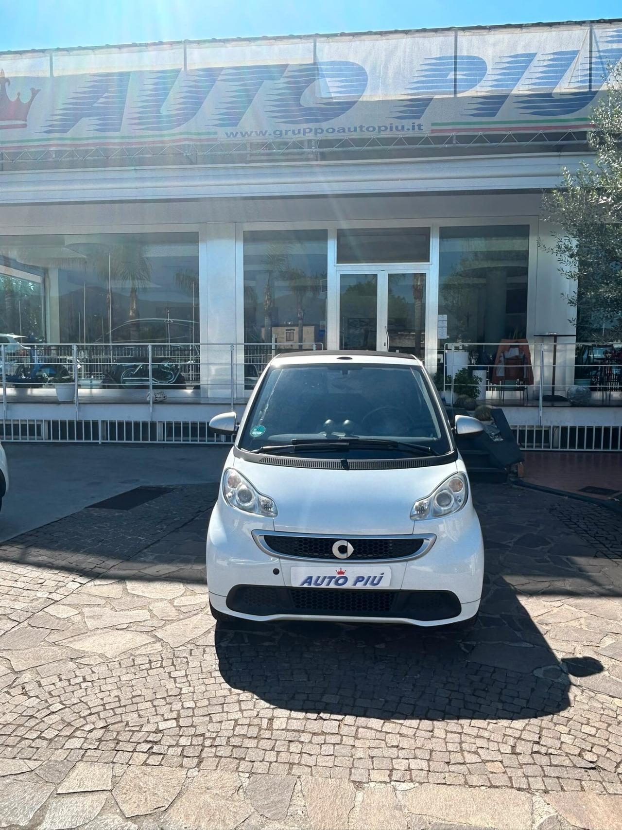 Smart ForTwo 1000 52 kW MHD cabrio passion