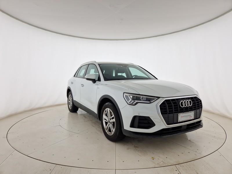 Audi Q3 35 2.0 tdi business s-tronic