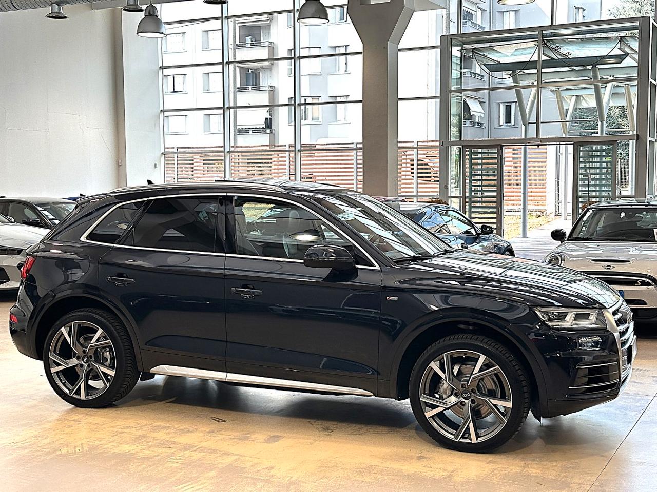 Audi Q5 40 2.0 tdi quattro S line s-tronic-Matrix-19"-Tetto-Virtual