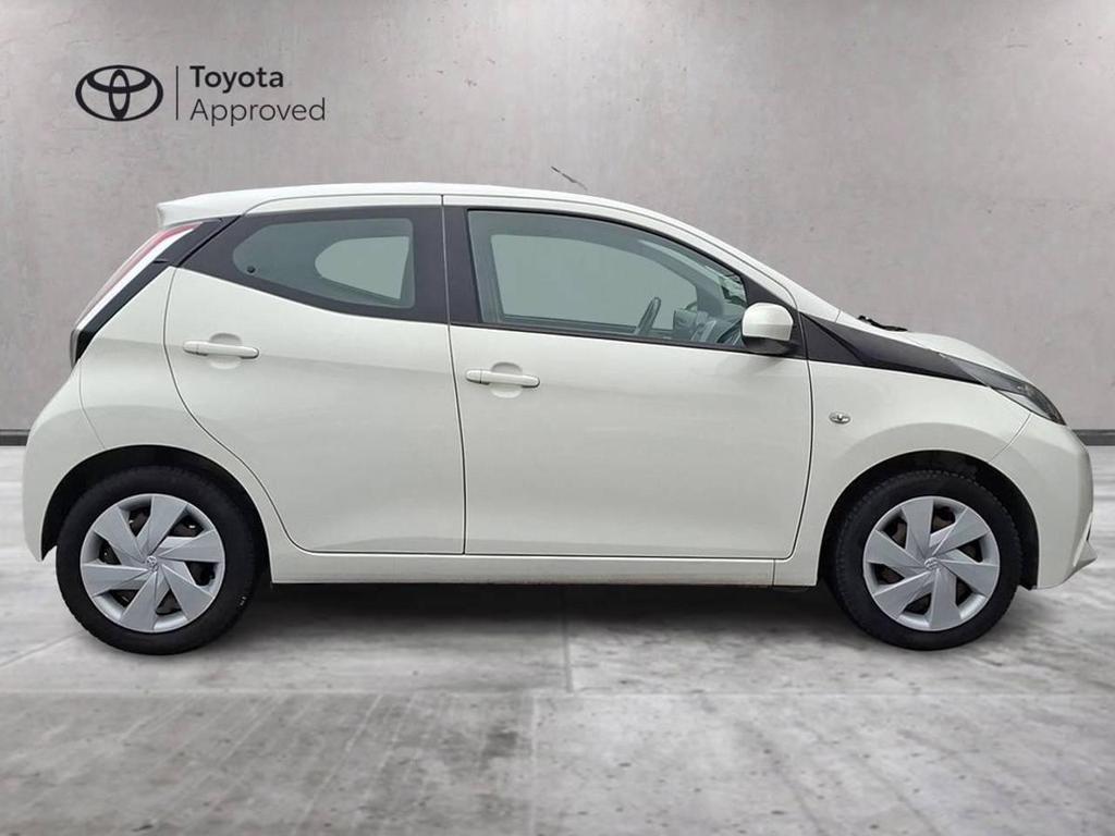 Toyota Aygo 5 Porte 1.0 VVT-i x-business