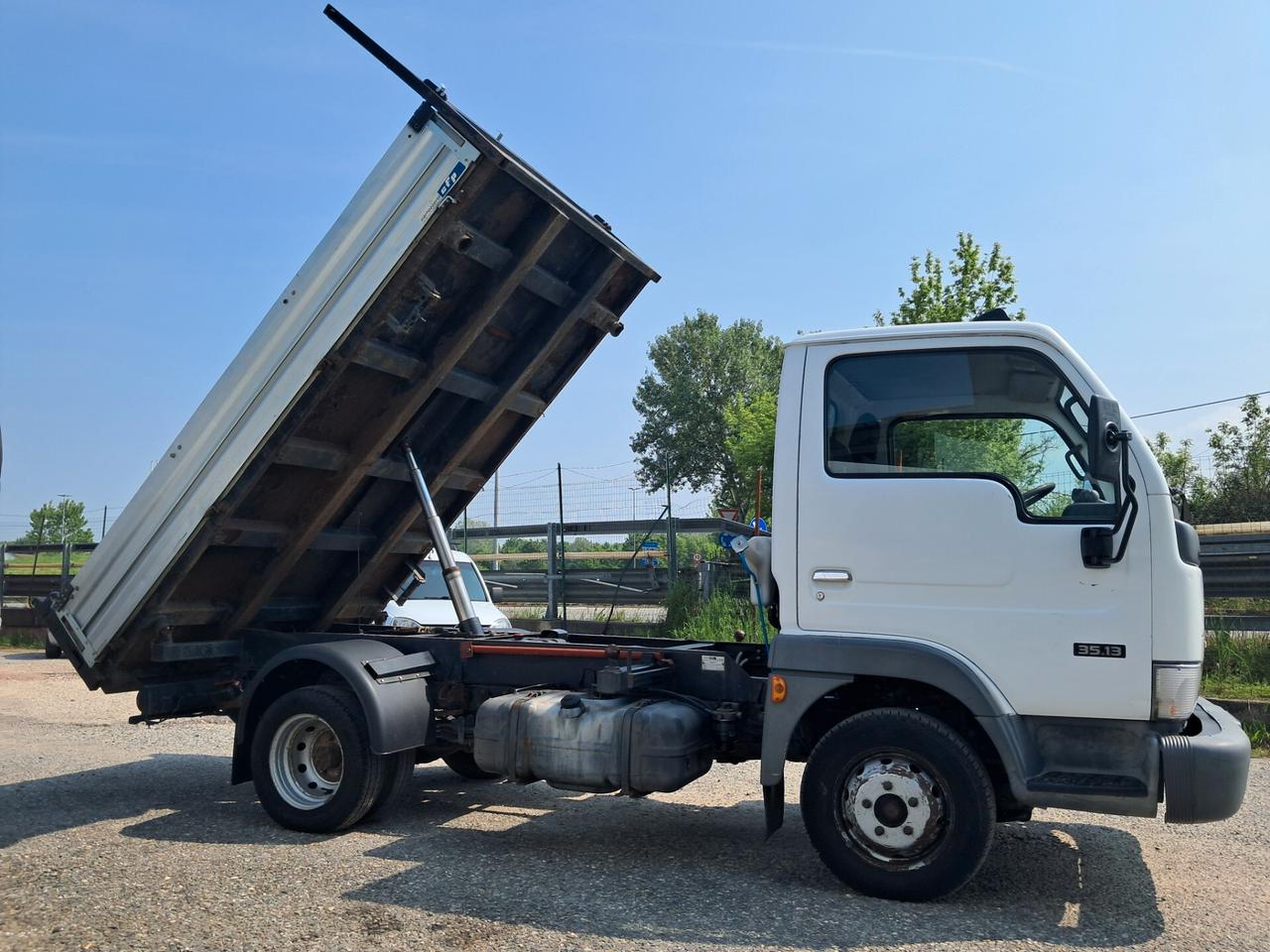 CABSTAR 3.0 RIBALTABILE TRILATERALE