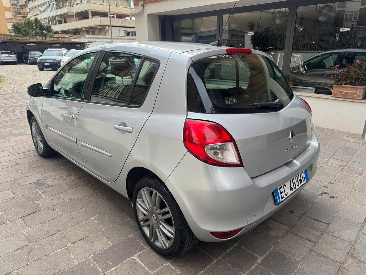 RENAULT Clio 1.2 16V TCE 100CV 5 porte Luxe GPL