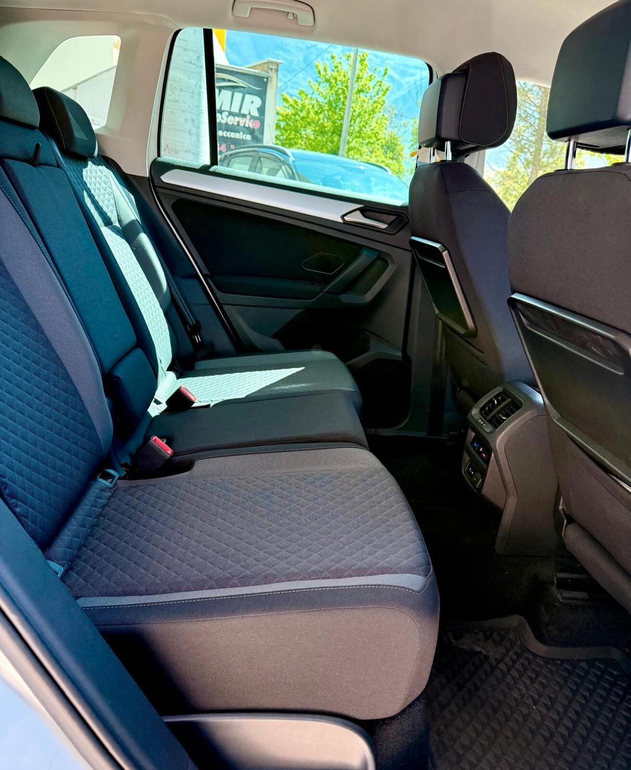 Volkswagen Tiguan 2.0 TDI 150 CV SCR DSG 4MOTION R-Line