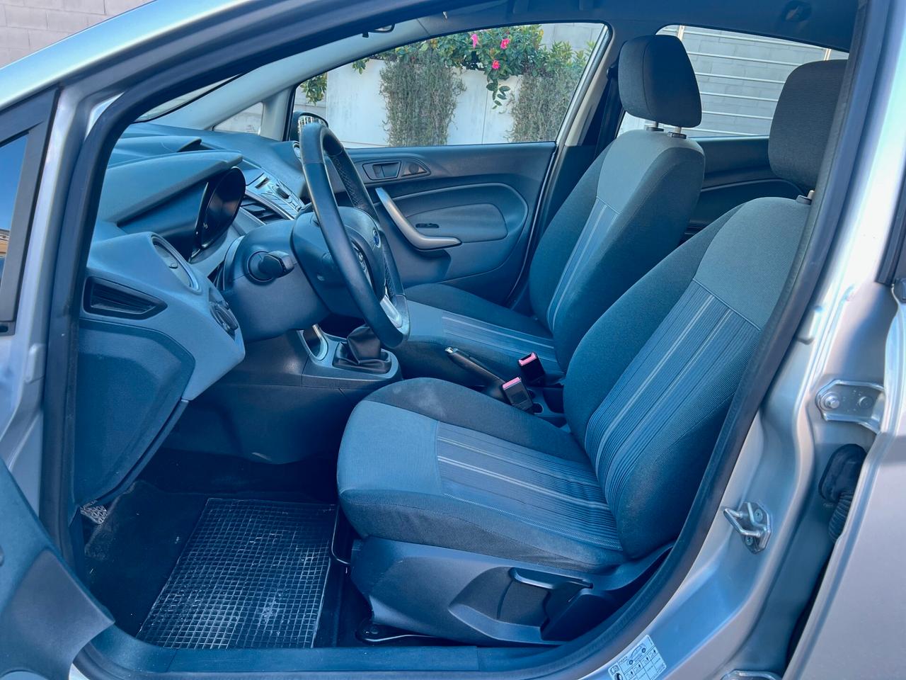 Ford Fiesta 5porte PLUS 1.4 GPL 95cv ADATTA NEOPAT. PERFETTA