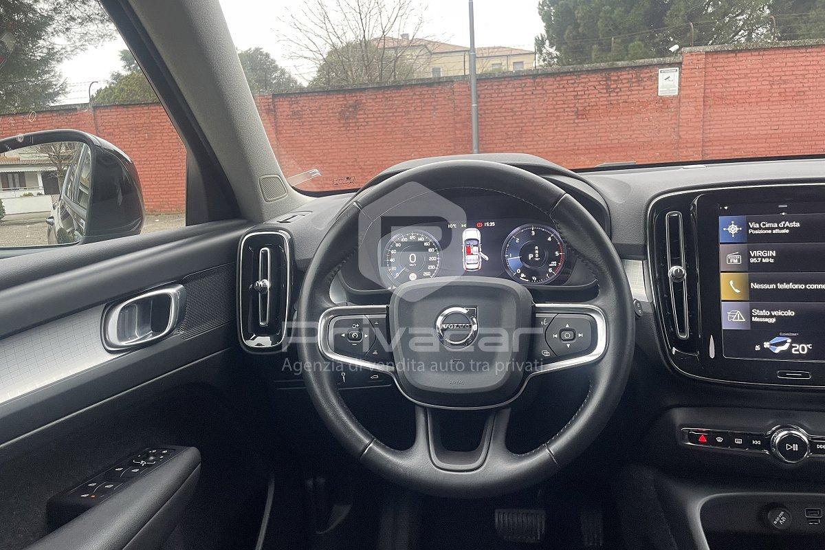 VOLVO XC40 D3 Geartronic Momentum Pro