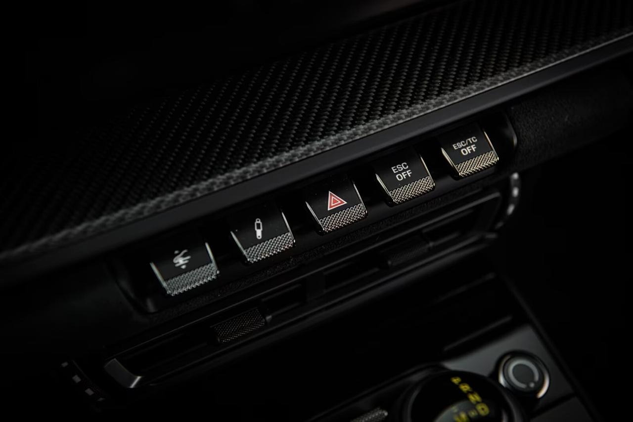 Porsche 911 GT3 RS Weissach