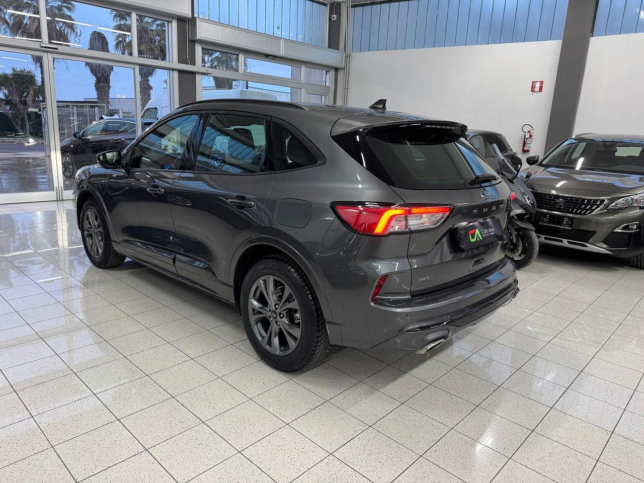Kuga 2.0EcoBlue auto ST-Line PARI NUOVO!!!!
