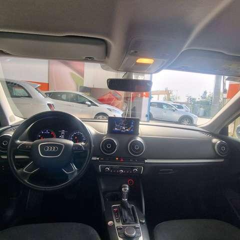 Audi A3 A3 Sportback 1.6 tdi Attraction 110cv s-tronic E6