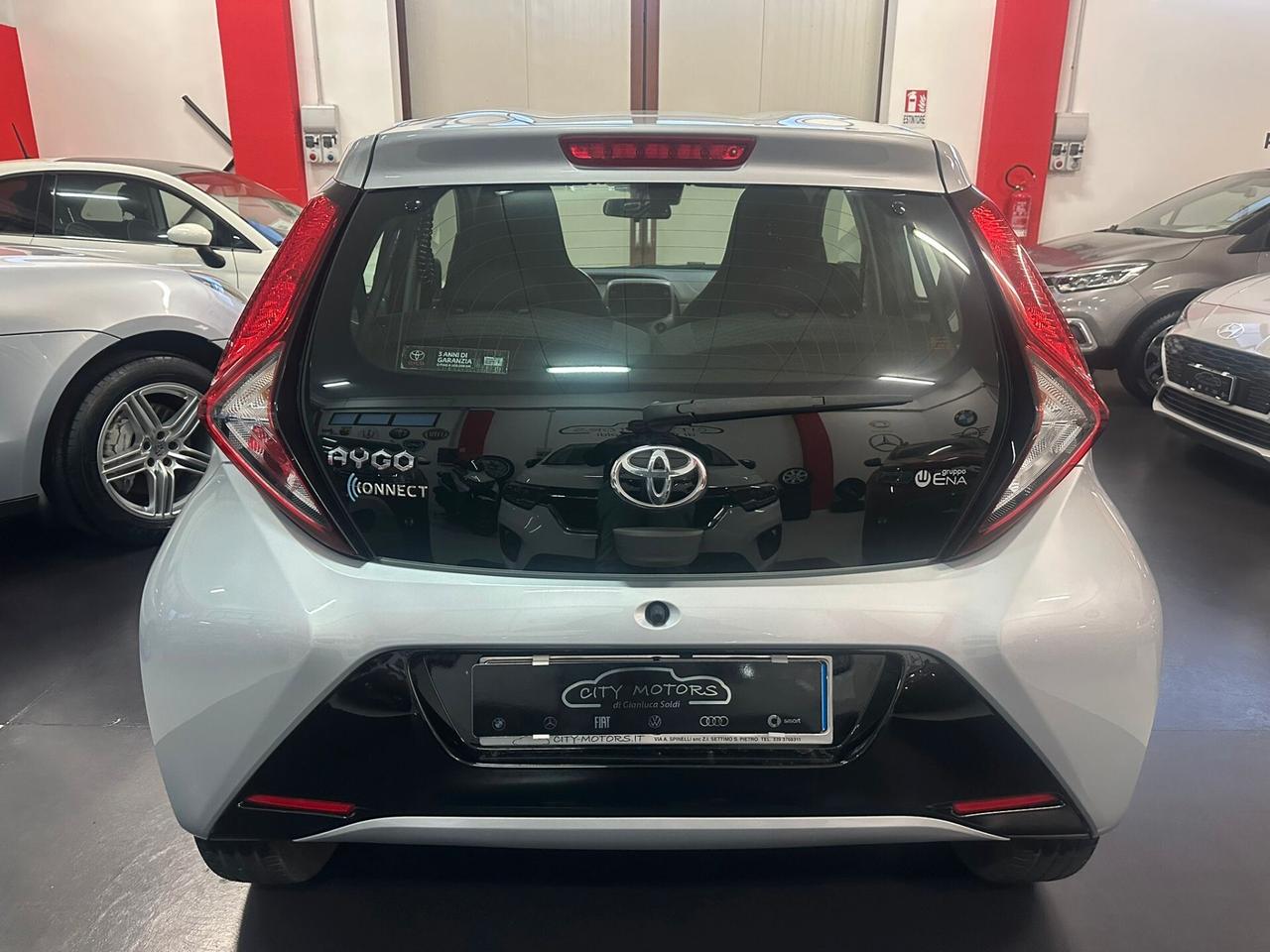 Toyota Aygo 1.0 VVT-i 72 CV 5 porte x-play