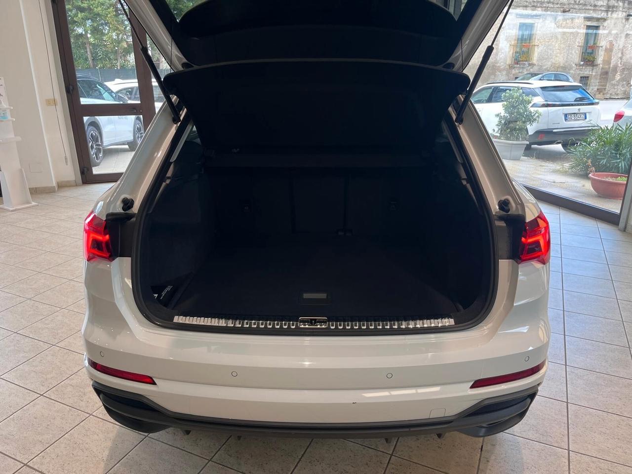 Audi Q3 35 TDI S tronic line edition