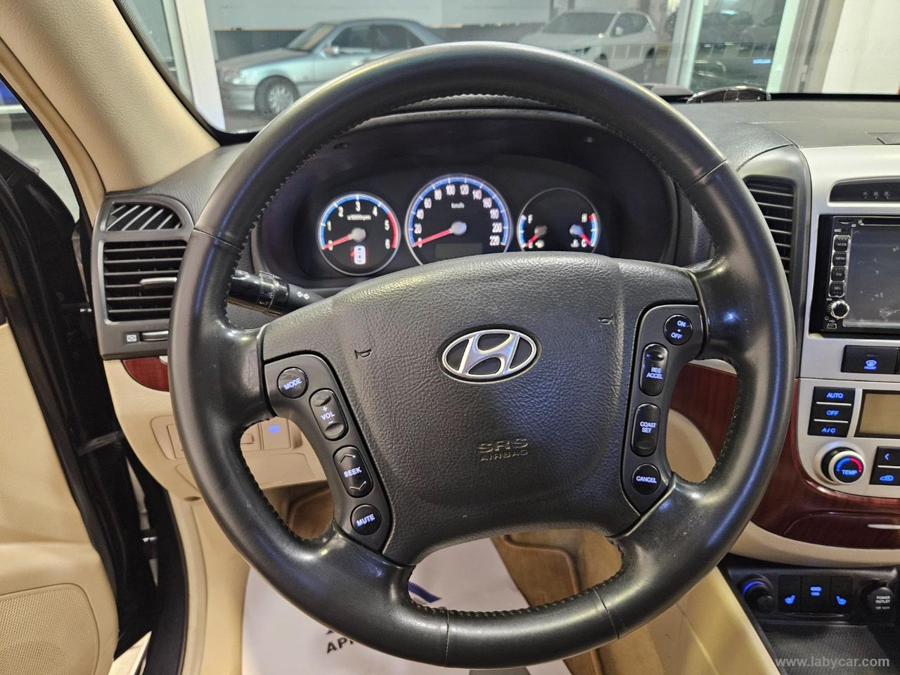 HYUNDAI Santa Fe 2.2 CRDi VGT Dynamic Sun 5 p.ti