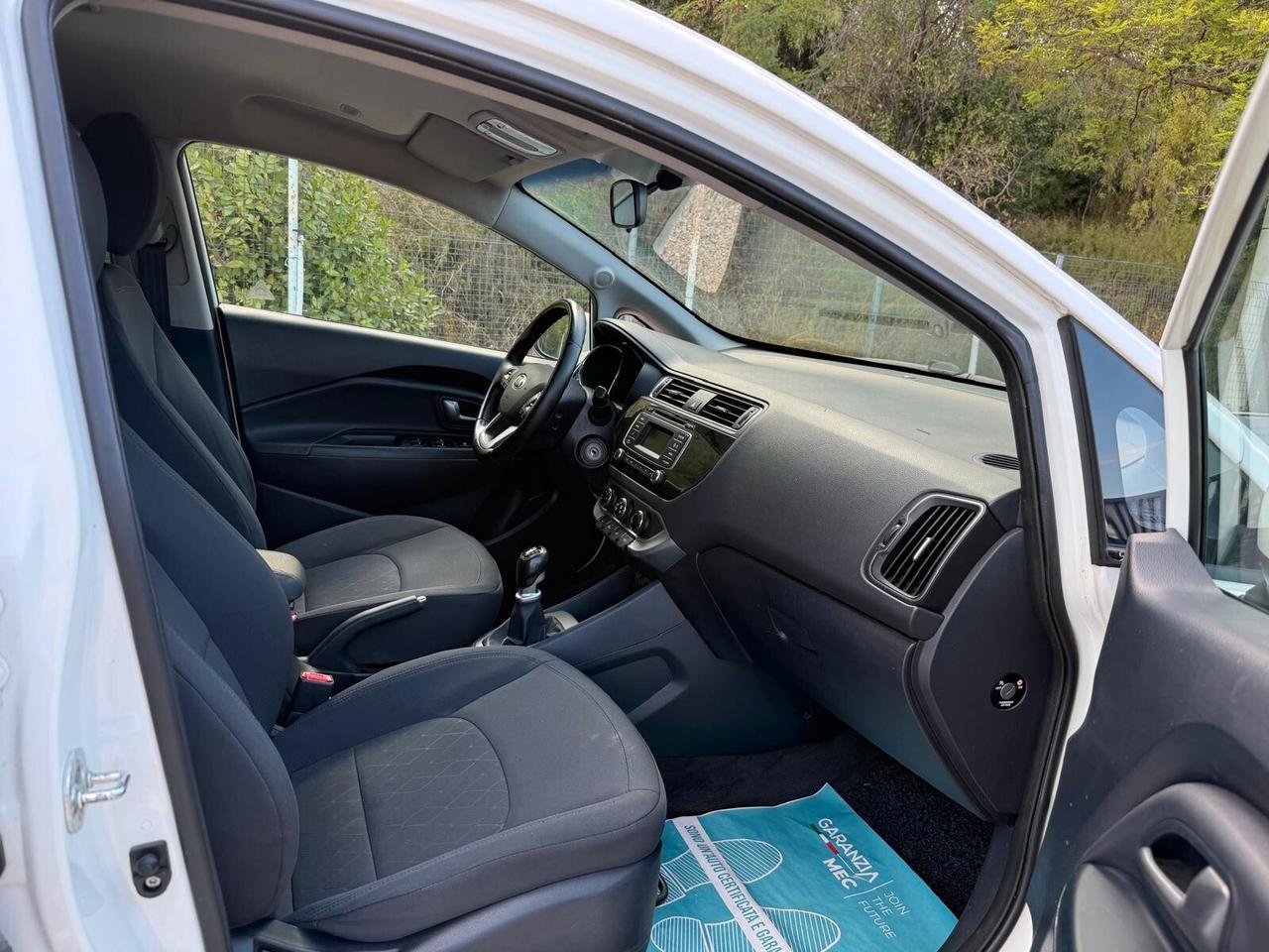 Kia Rio 1.4 CRDi 5p. Cool