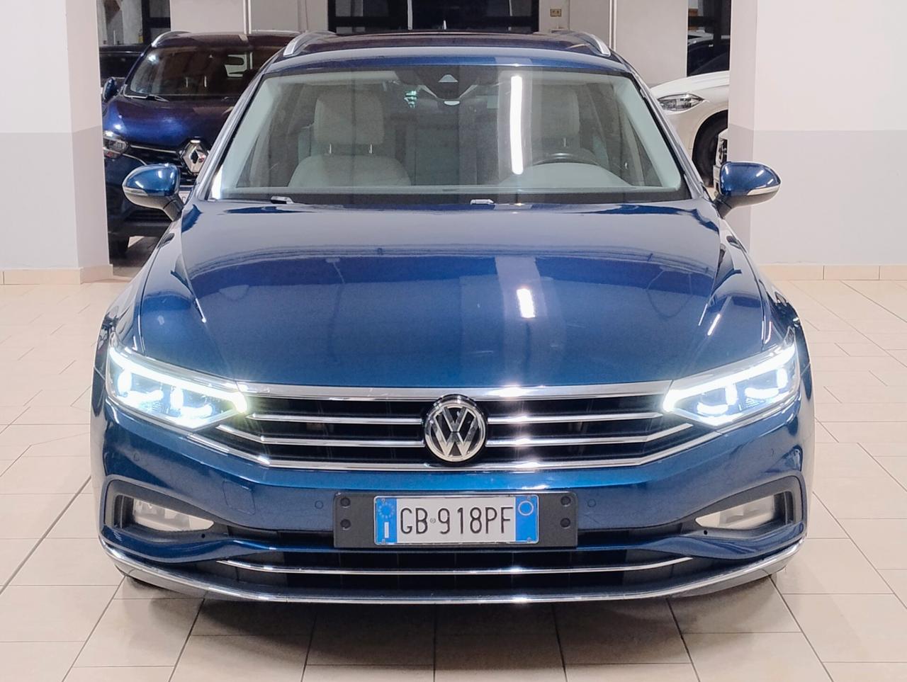 VOLKSWAGEN Passat 2.0 TDI DSG Executive MATRIX LUCI AMBIENTE