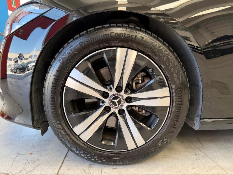 MERCEDES Classe C (W/S206) C 200 d Mild hybri...