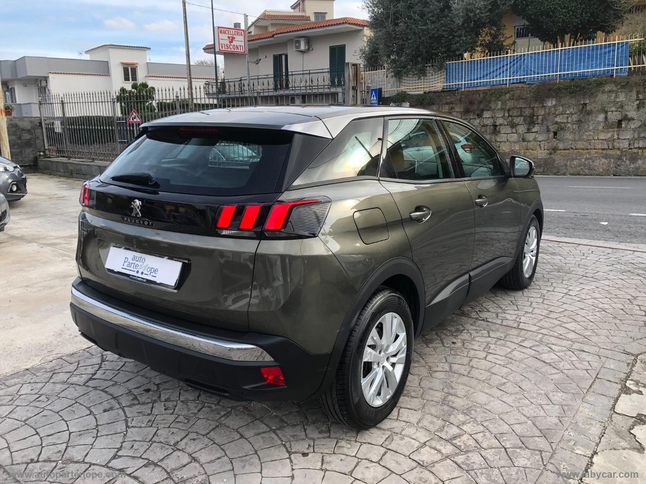PEUGEOT 3008 BlueHDi 130 S&S Business