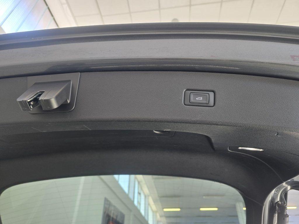 Audi Q5 Sportback 40 2.0 tdi mhev 12V S line quattro s-tronic