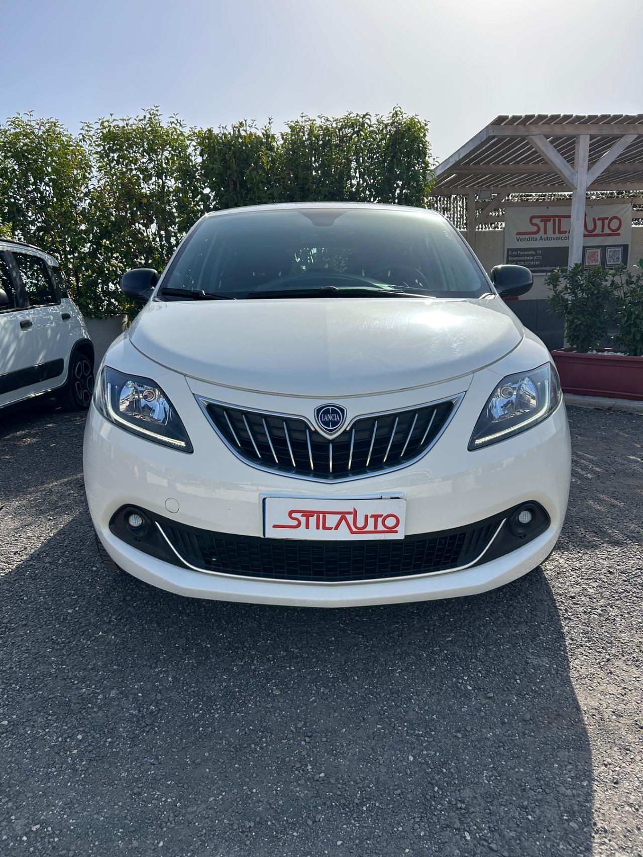Lancia Ypsilon 1.0 FireFly 5 porte S&S Hybrid Ecochic Gold