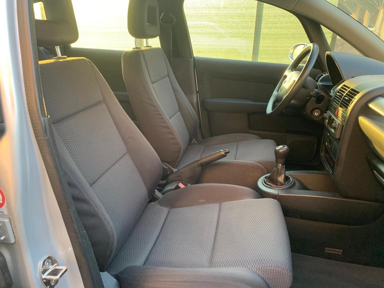 Audi A2 1.4 tdi Top - Neopatentati