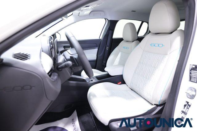 FIAT 600 HYBRID 110 CV DCT MHEV LA PRIMA AUTOMATICA