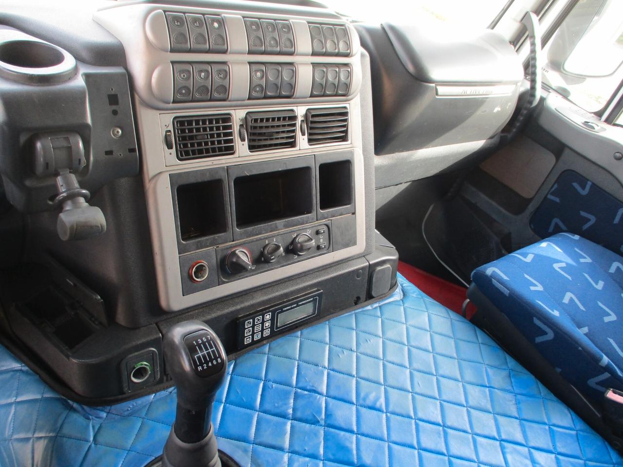 Iveco STRALIS 360 E5 ZF FRIGO+PEDANA 30Q 9.60M 23 PEDANE