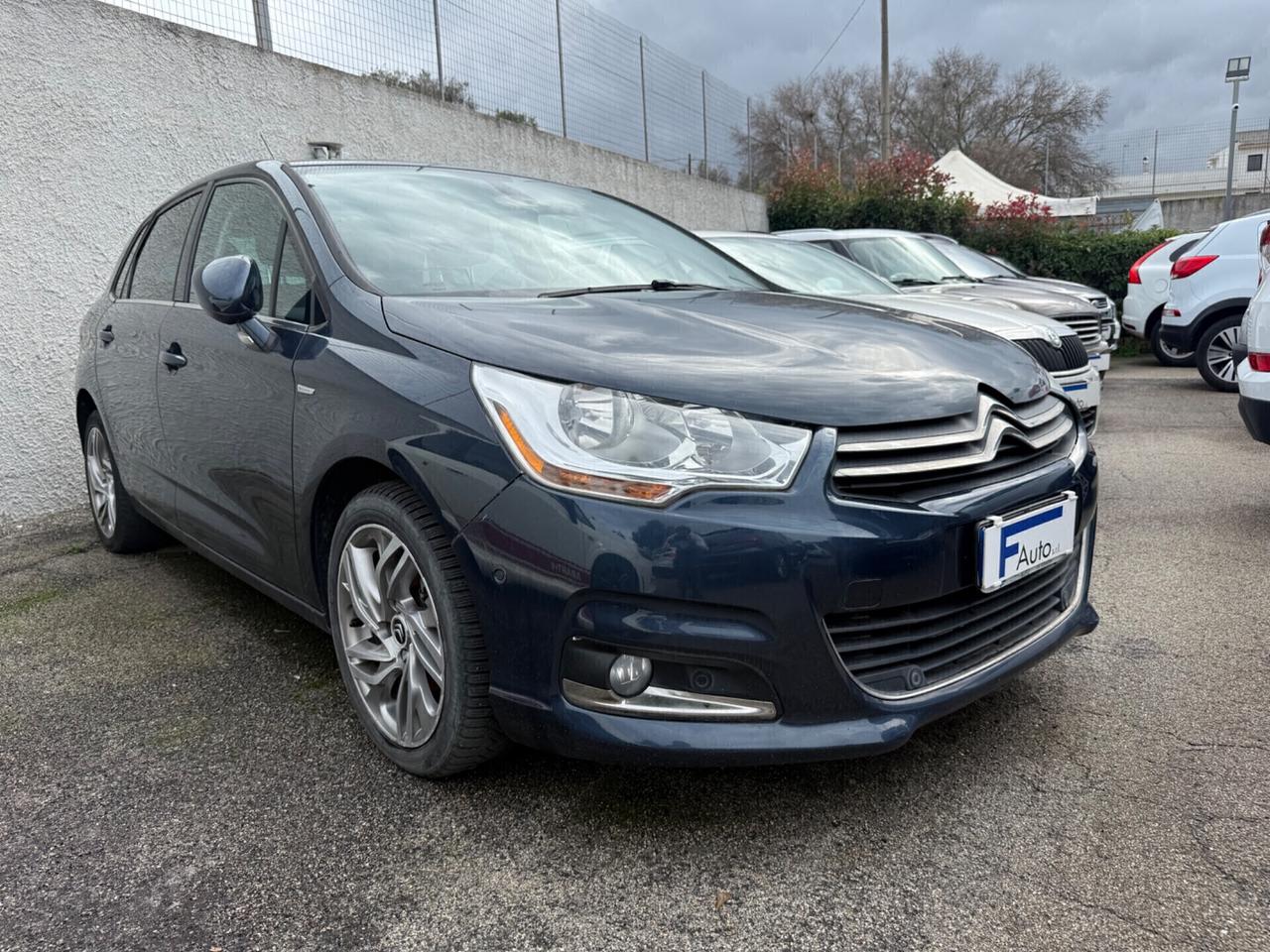 Citroen C4 1.6 e-HDi 110 airdream Exclusive,Climatronic,sensori di parcheggio,Pelle,ecc.