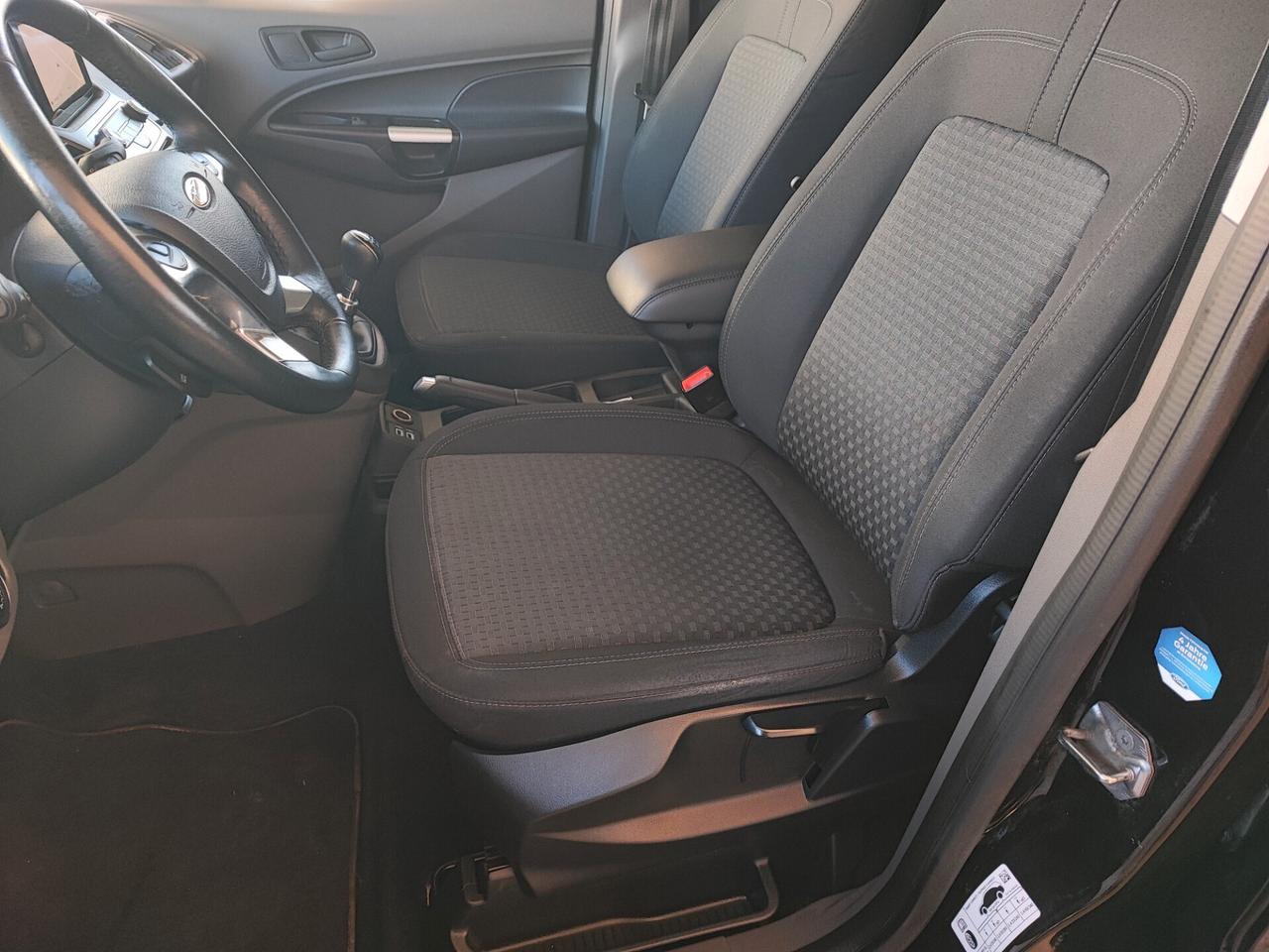 Ford Grand Tourneo Connect Gancio Traino 7 Posti