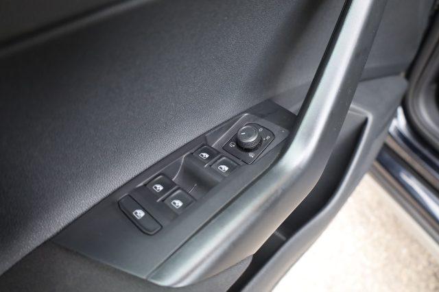 VOLKSWAGEN Taigo 1.0 TSI per Neopatentati ACC Radar LED PREZZO REAL