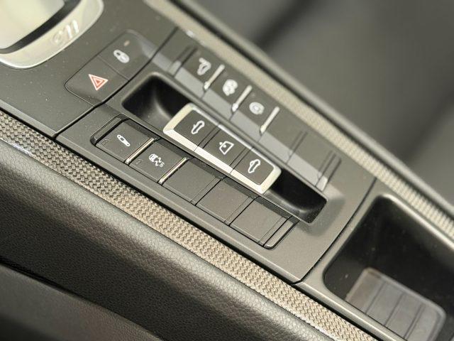 PORSCHE 911 Carrera 991 4 GTS Cabriolet