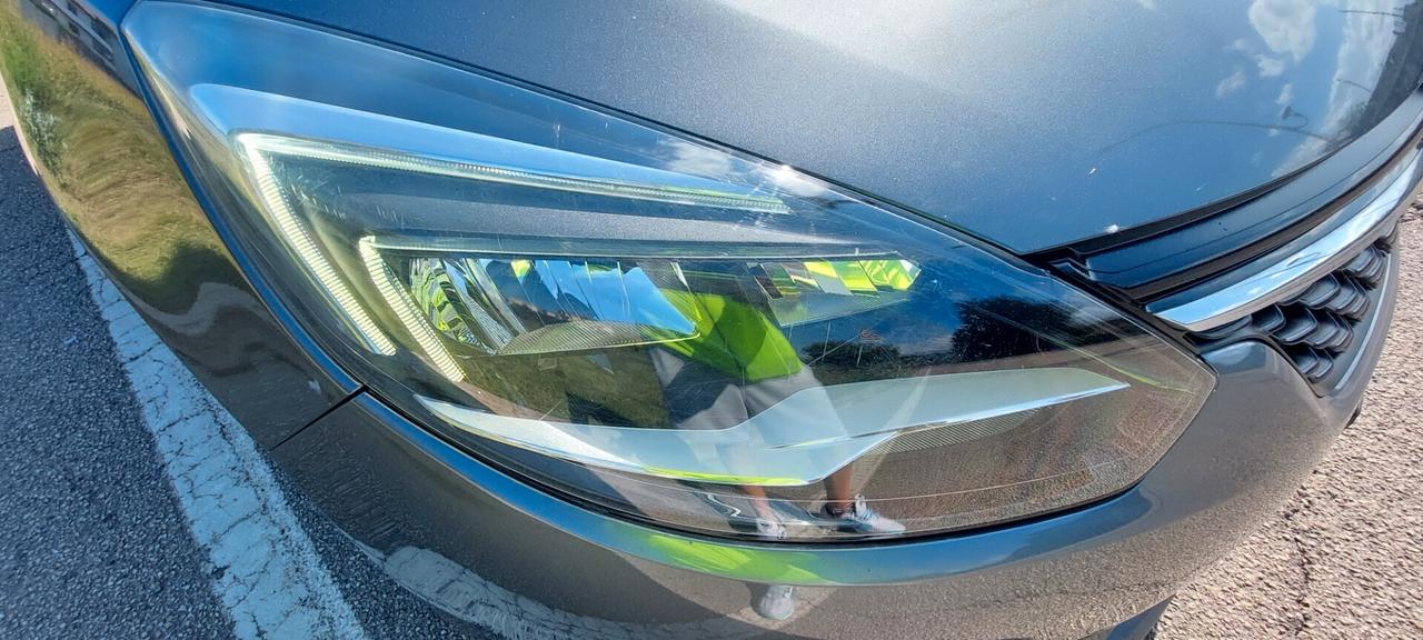 ZAFIRA 7 POSTI 1,6 METANO DI SERIE 150 CV TURBO, INNOVATION TELEFONO LEGA SENSORI FULL FULL