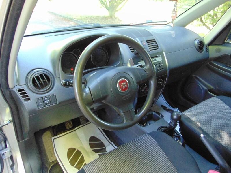 FIAT Sedici 1.6 16V 4x4 Dynamic