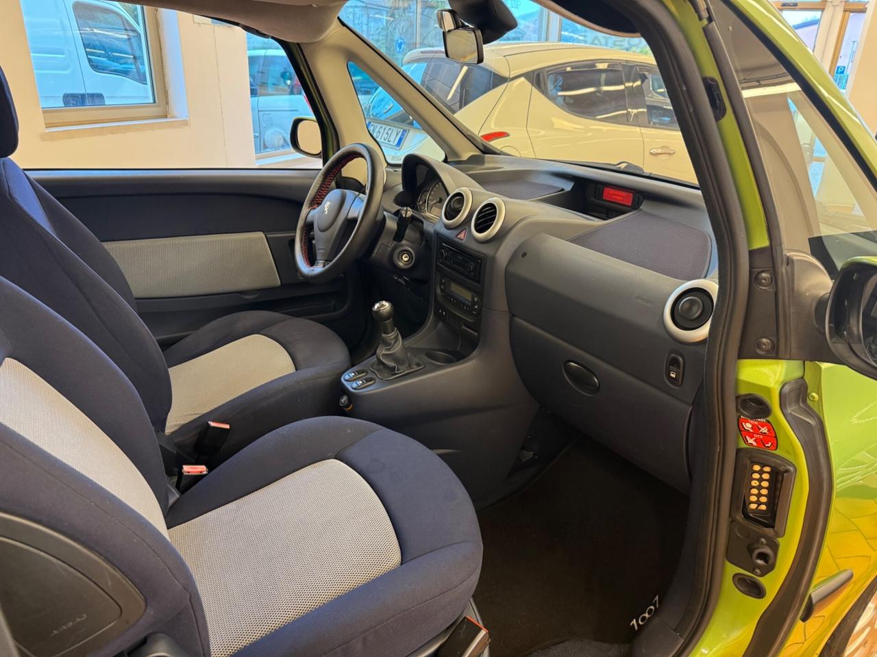 Peugeot 1007 1.4 BENZINA OK NEOPATENTATI