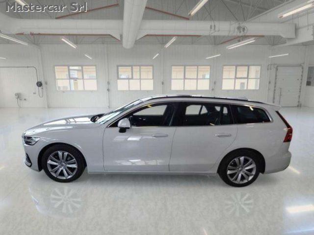 VOLVO V60 V60 2.0 b4 Momentum Business Pro auto - GG115ZL