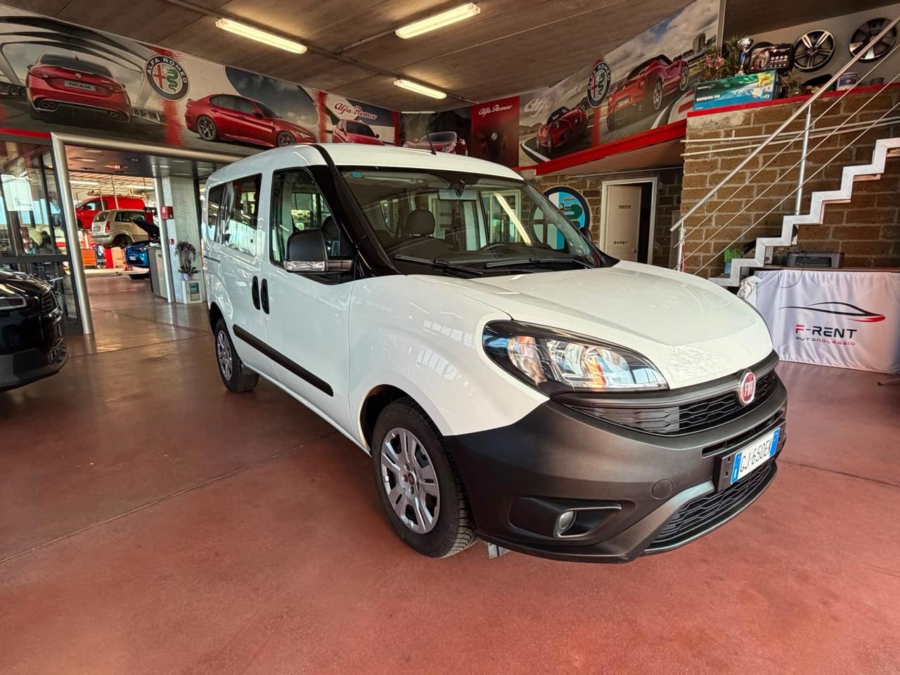 FIAT DOBLO' 1.6 MJT 90 CV SeS PC COMBI NI LOUNGE