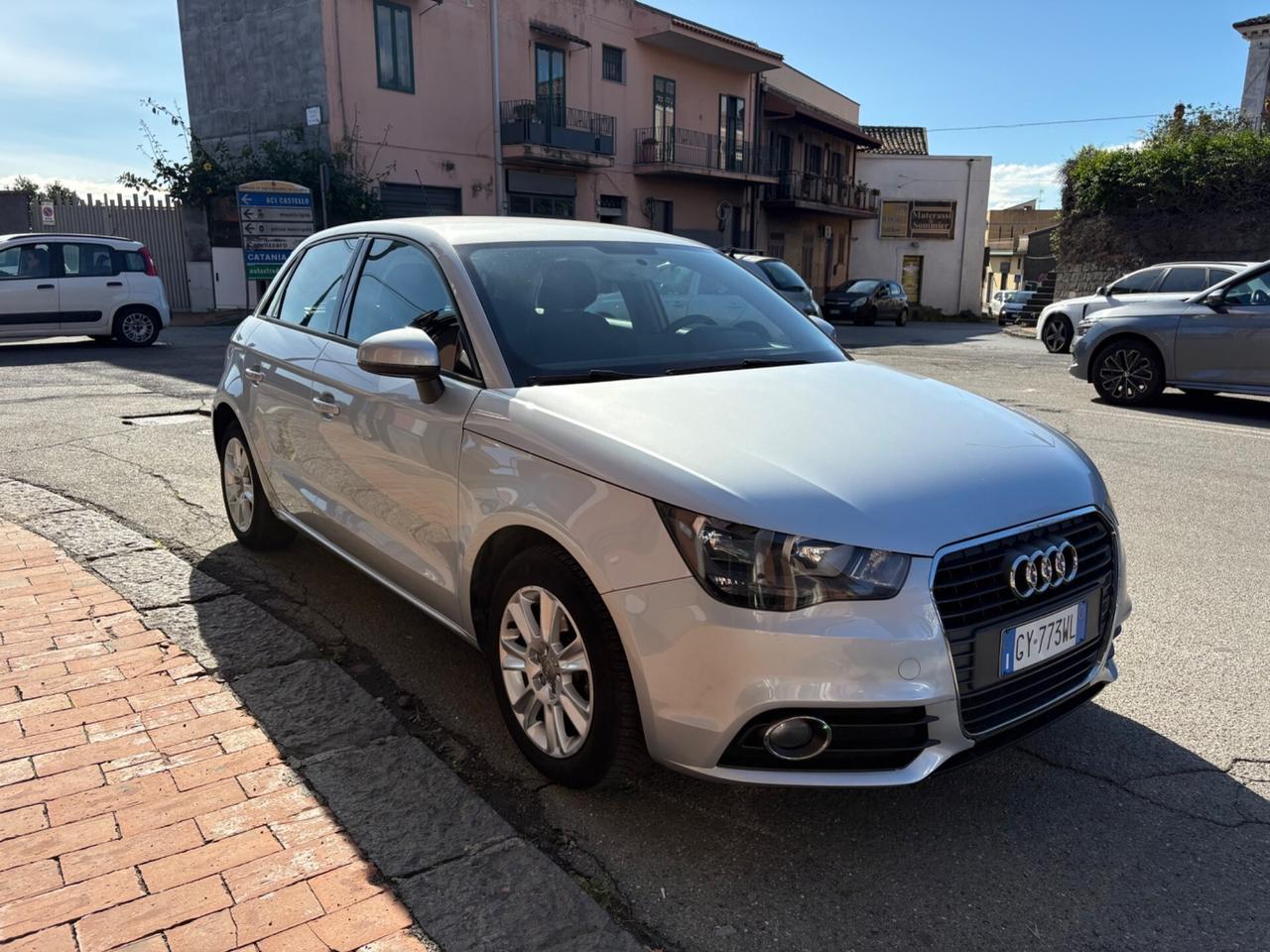 Audi A1 1.6 TDI 105 CV Attraction Sportback