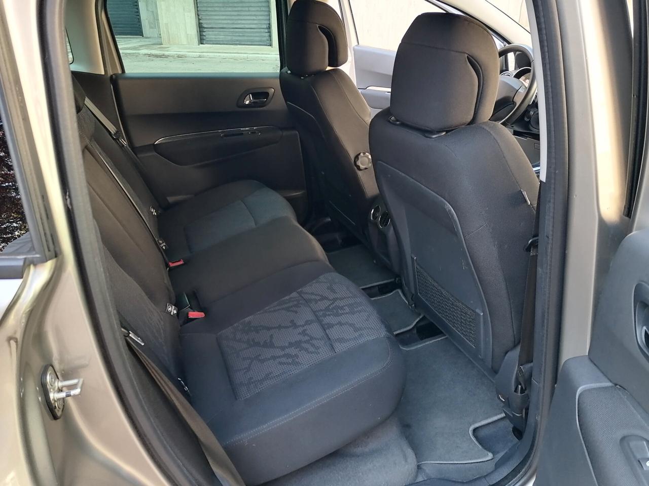 Peugeot 3008 1.6 e-HDi 112CV CAMBIO AUTOMATICO 2011